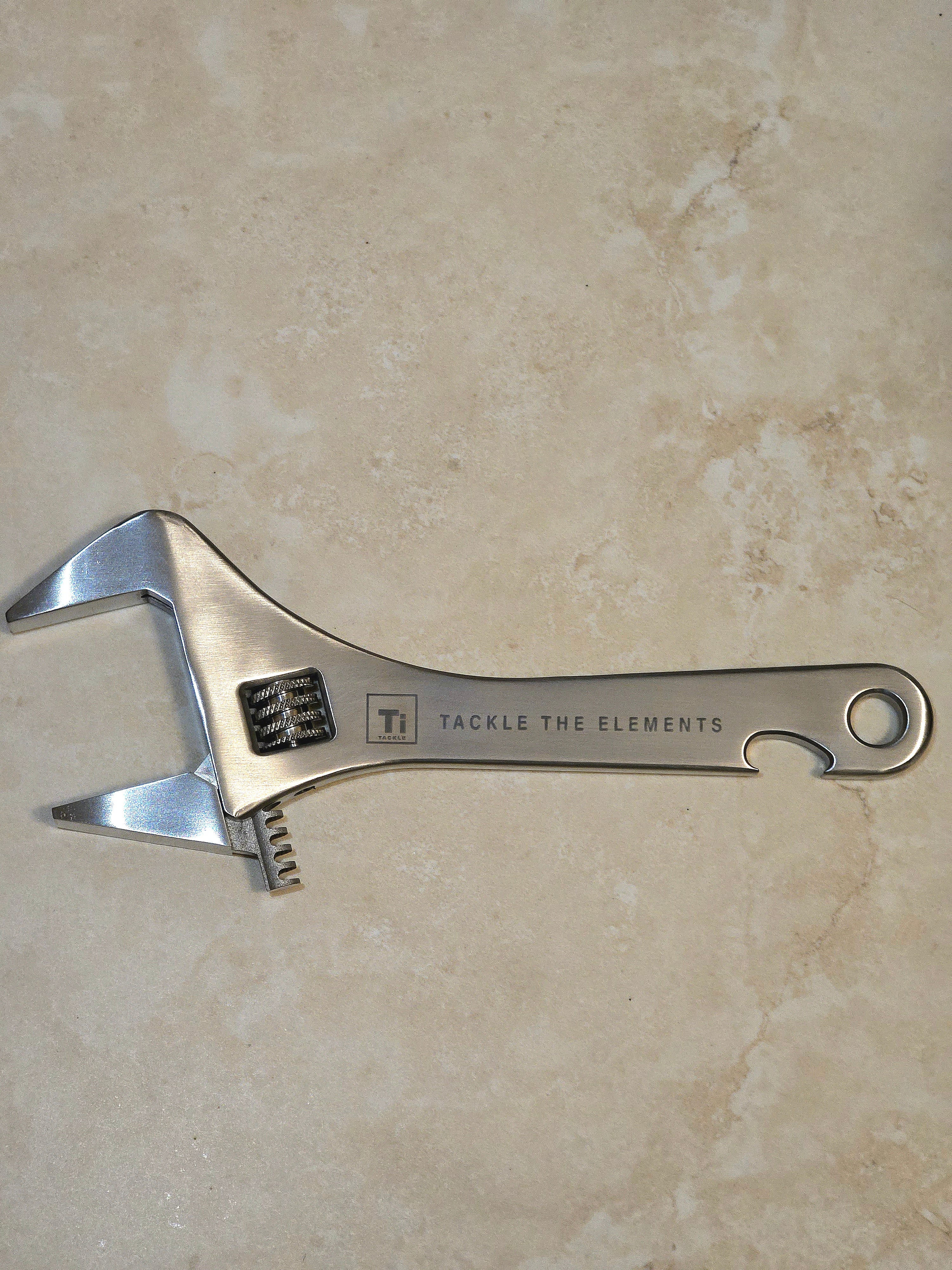 Adjustable wrench