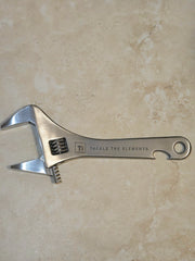 Adjustable wrench