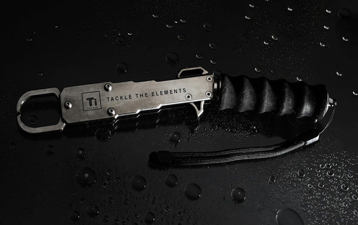 Titanium Lock-N-Lips